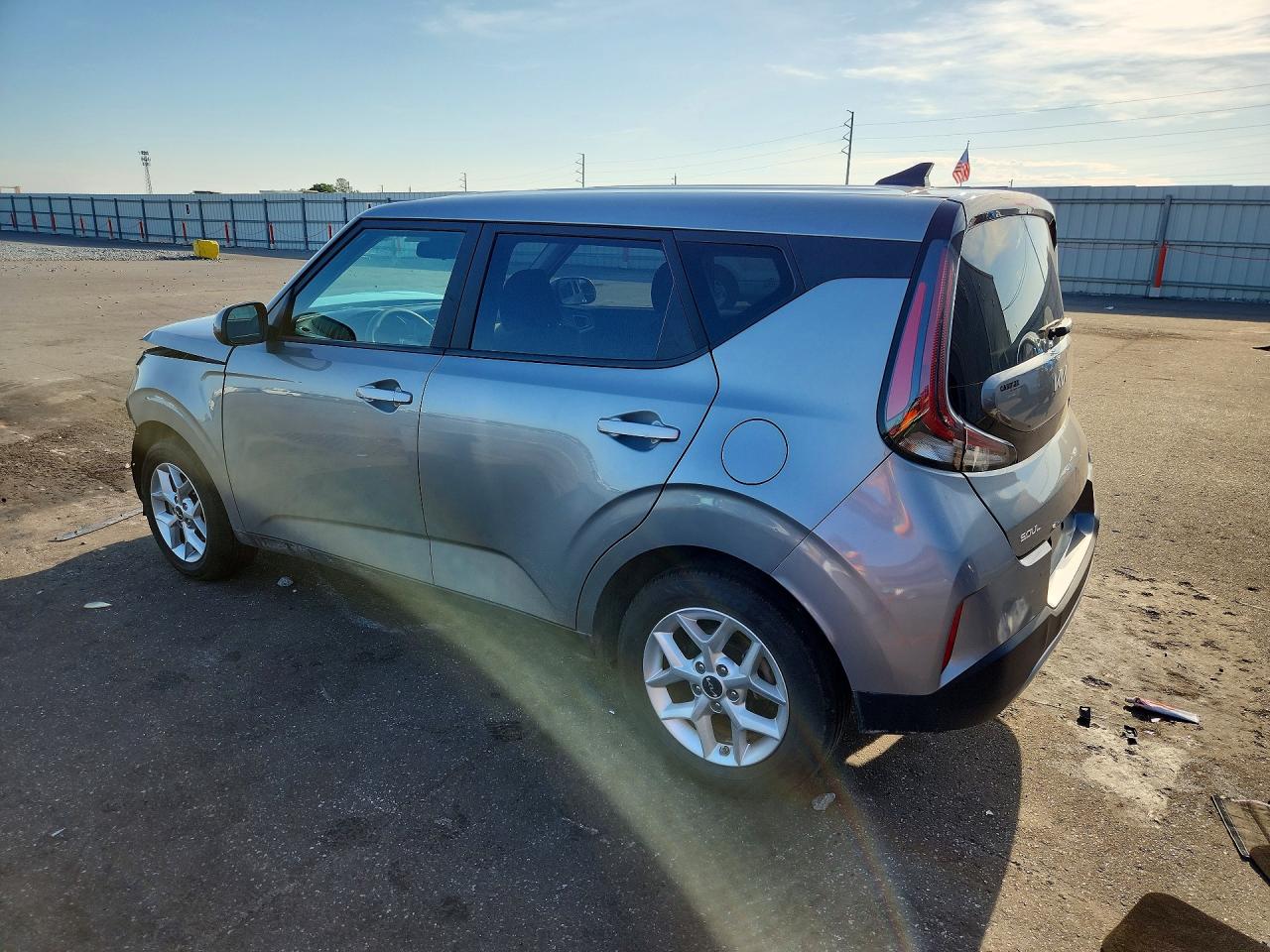2025 KIA SOUL LX — снимка 2
