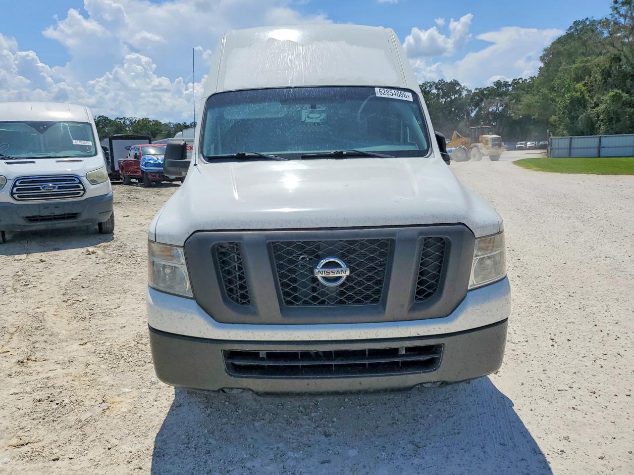 2015 NISSAN NV 2500 — снимка 5