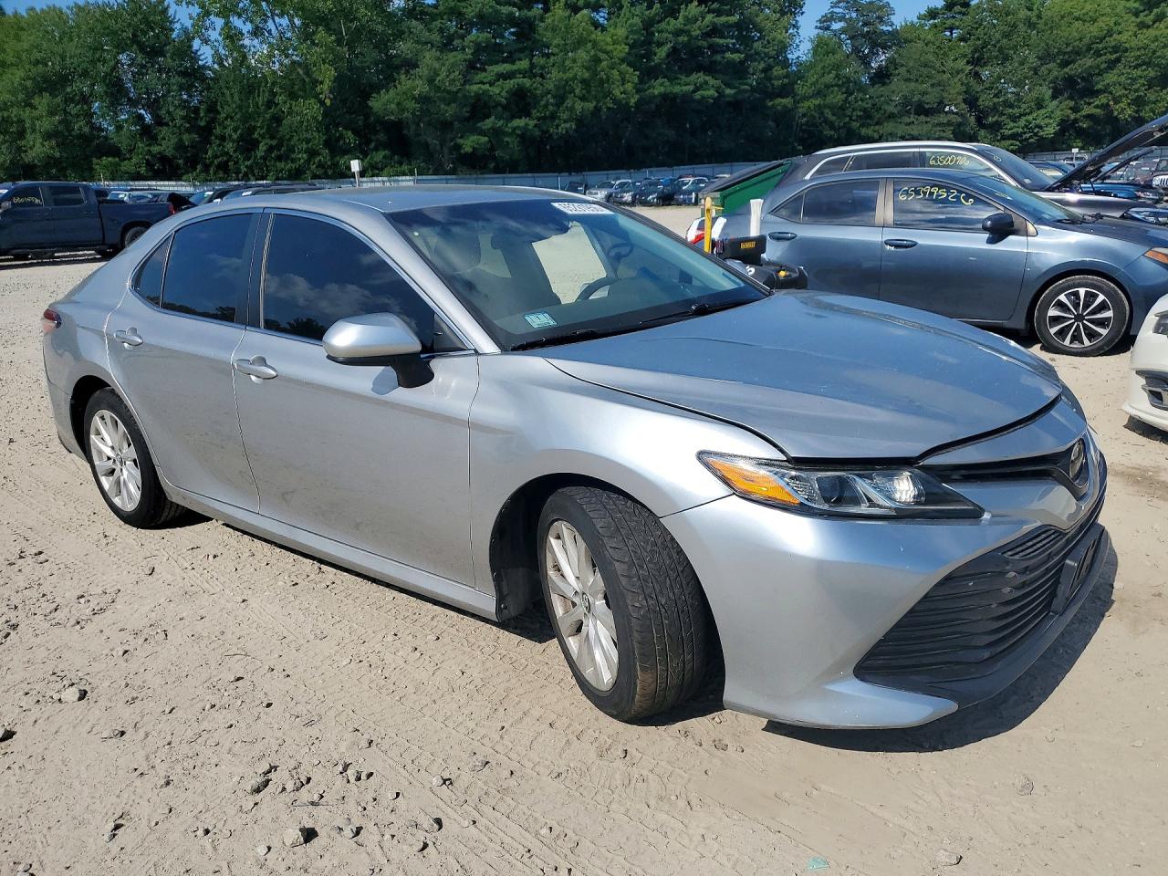 2019 TOYOTA CAMRY LE — снимка 4