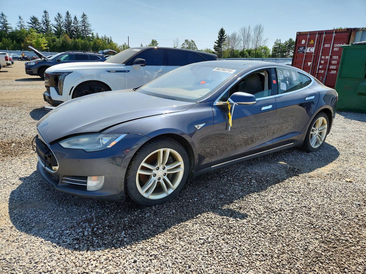 2015 TESLA MODEL S 85D