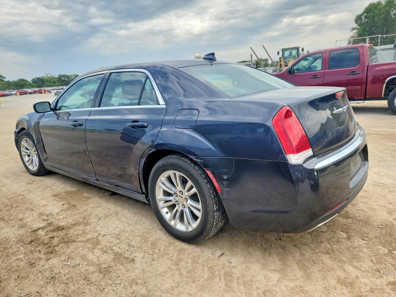 2017 CHRYSLER 300 LIMITED — снимка 2
