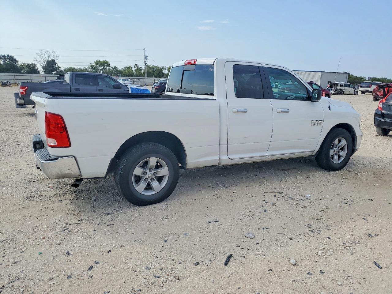 2017 RAM 1500 SLT — снимка 3