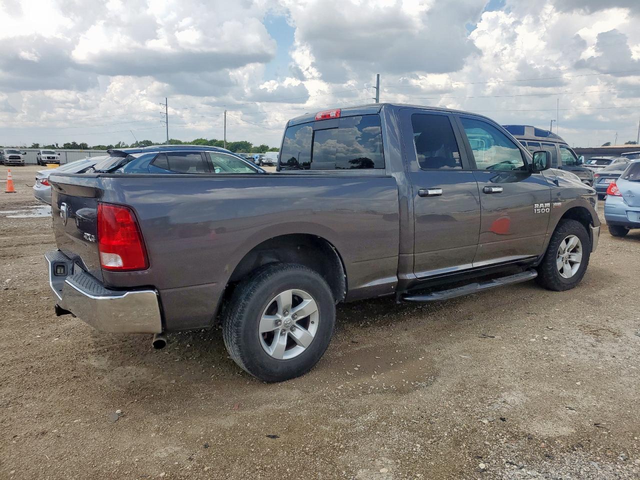 2016 RAM 1500 SLT — снимка 3