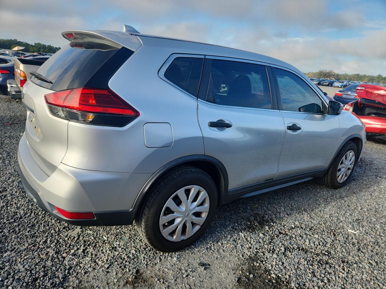 2017 NISSAN ROGUE S — снимка 3