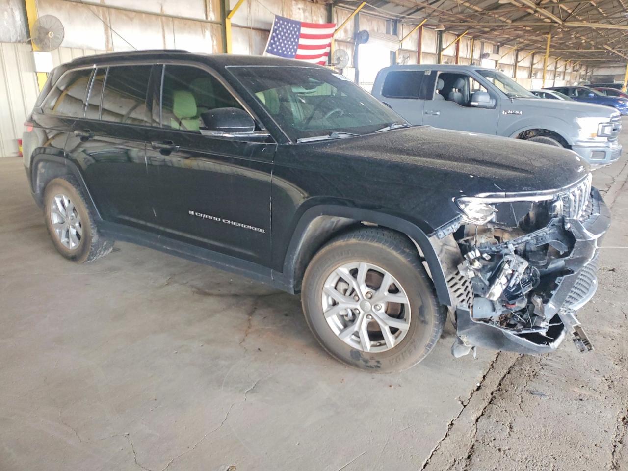 2023 JEEP GRAND CHEROKEE LIMITED — снимка 4
