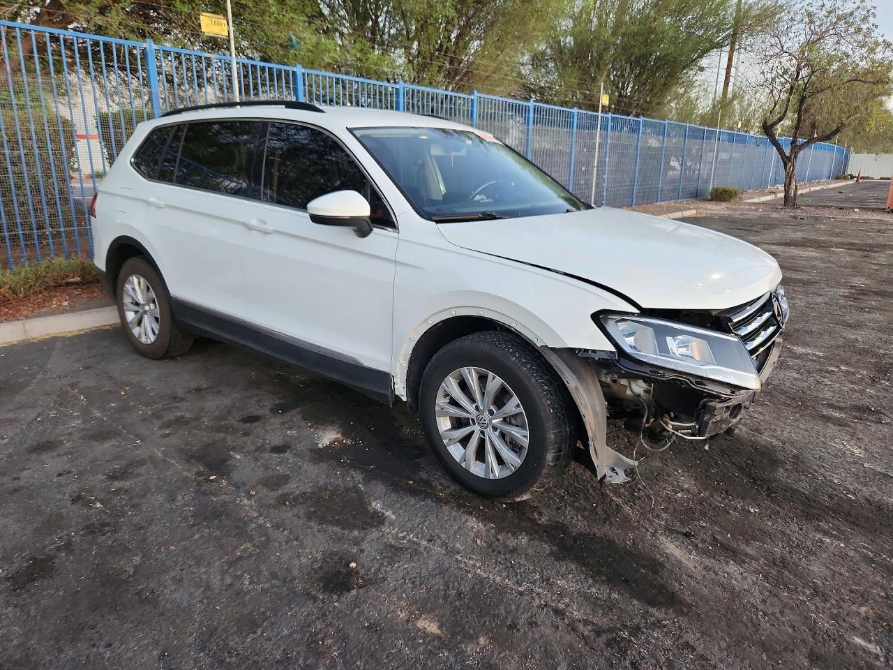 2018 VOLKSWAGEN TIGUAN SE — снимка 4