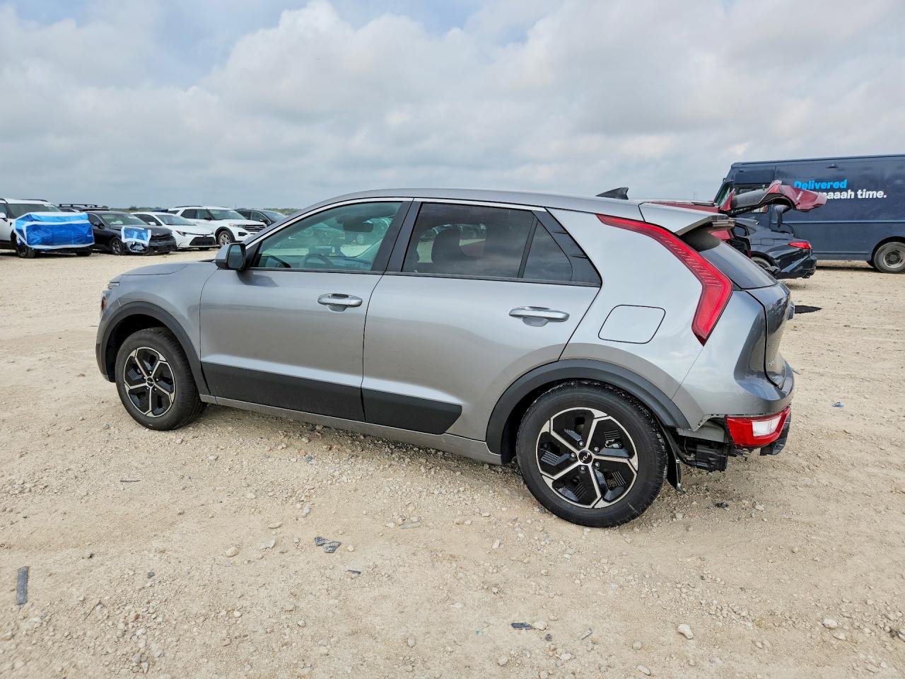 2026 KIA NIRO LX — photo 2