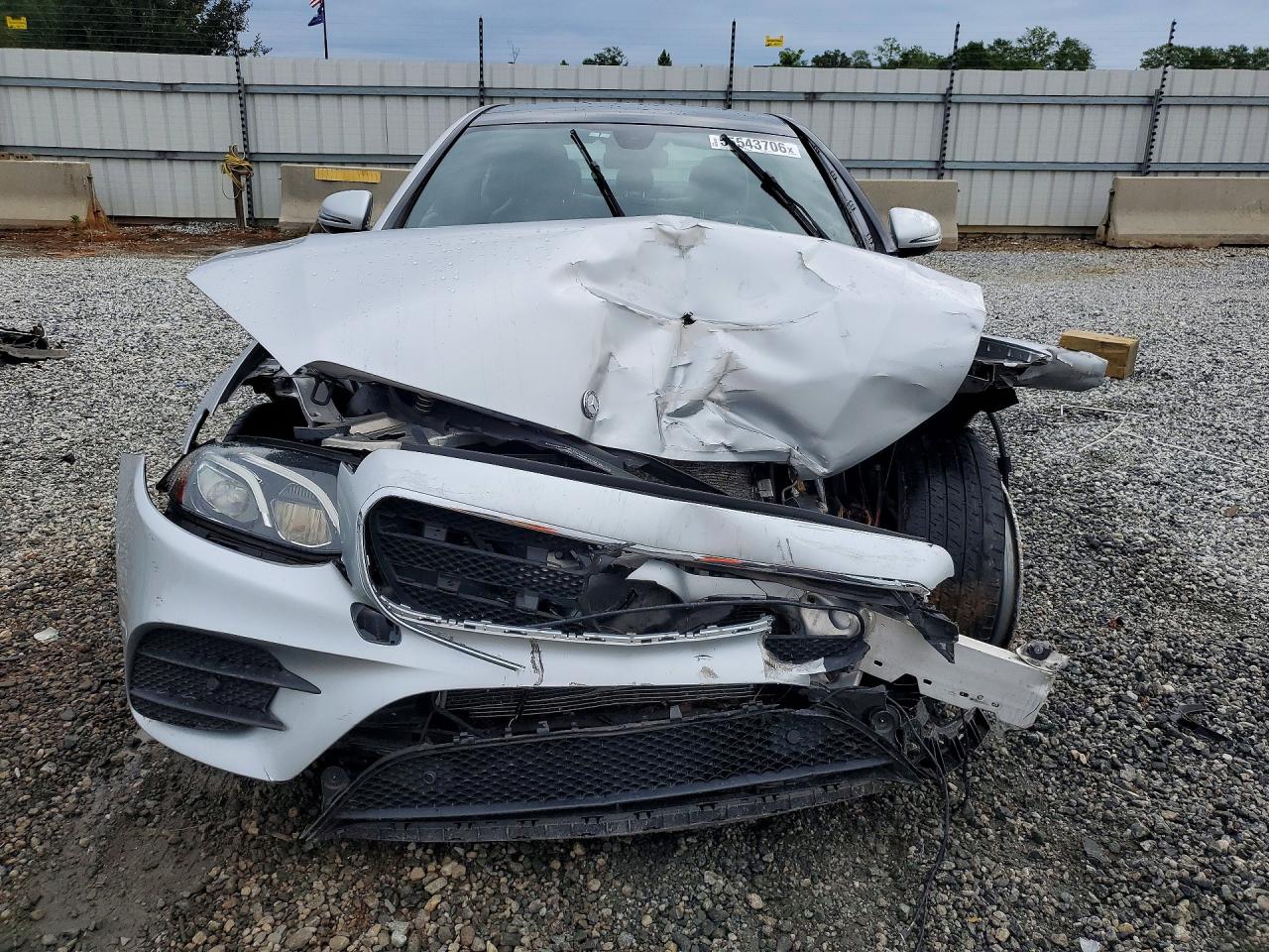 2017 MERCEDES-BENZ E 300 4MATIC — снимка 5