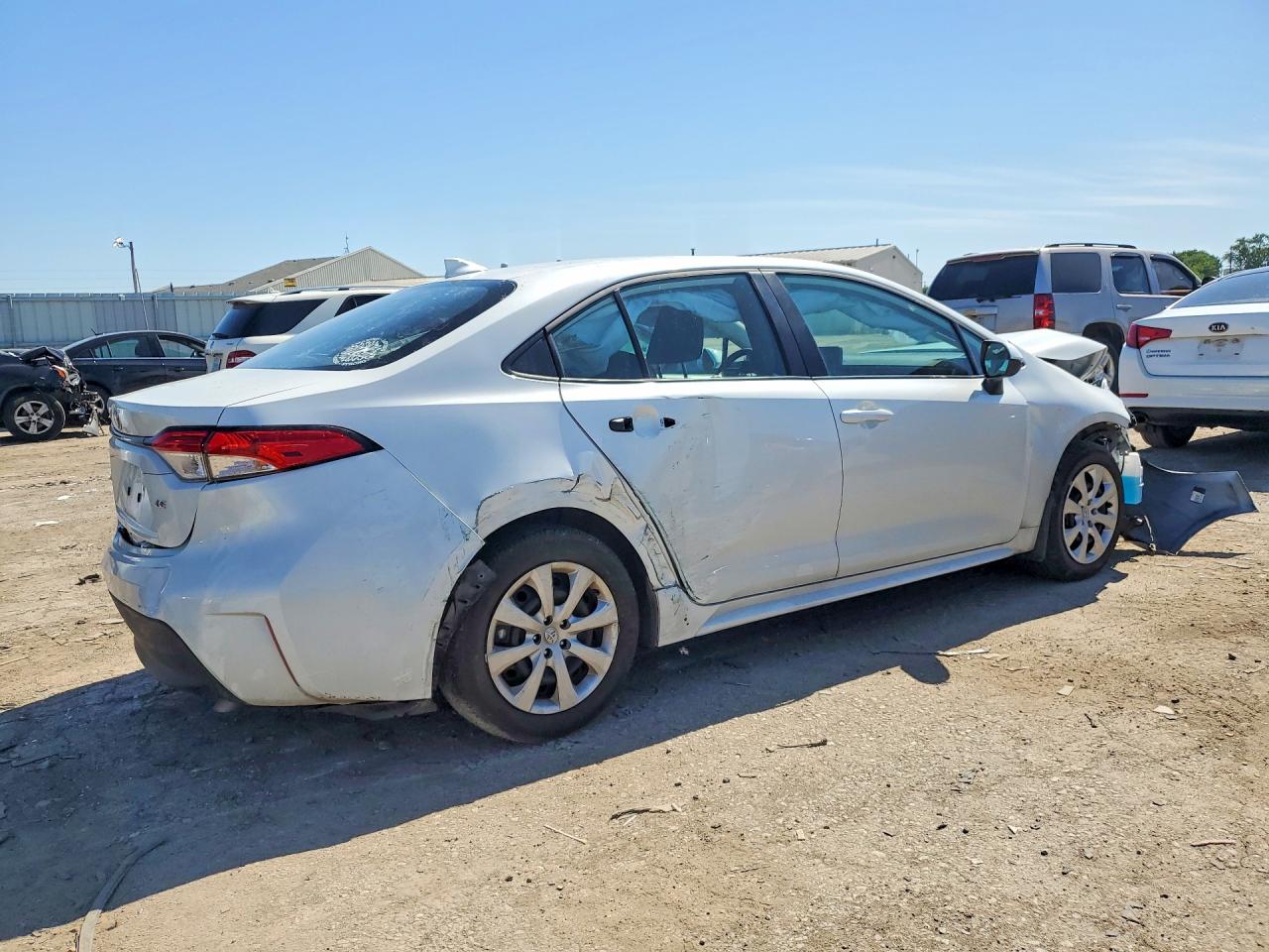 2026 TOYOTA COROLLA LE — снимка 3