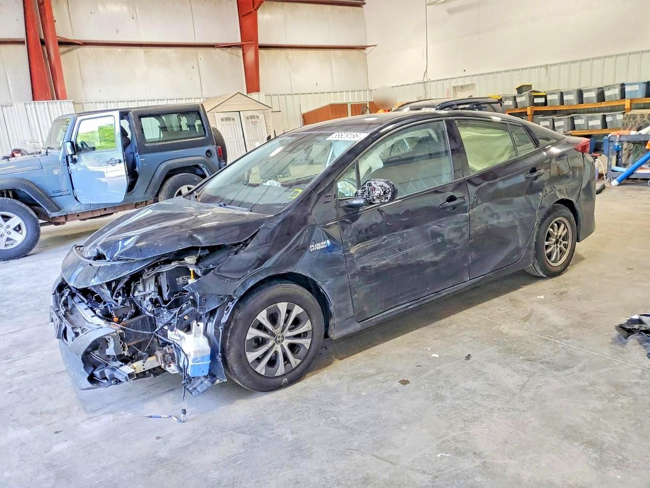 2020 TOYOTA PRIUS PRIME LE