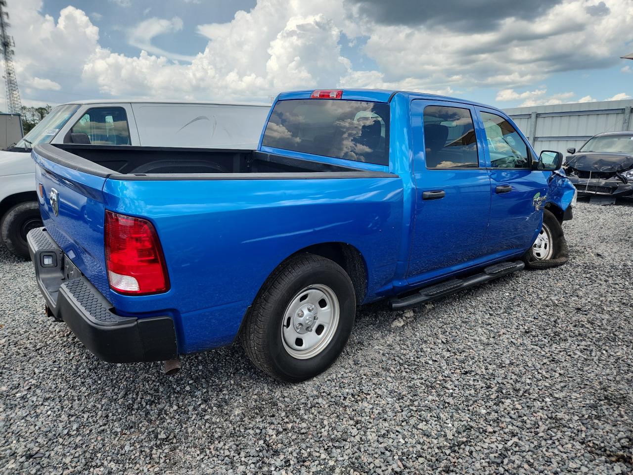 2022 RAM 1500 CLASSIC TRADESMAN — снимка 3