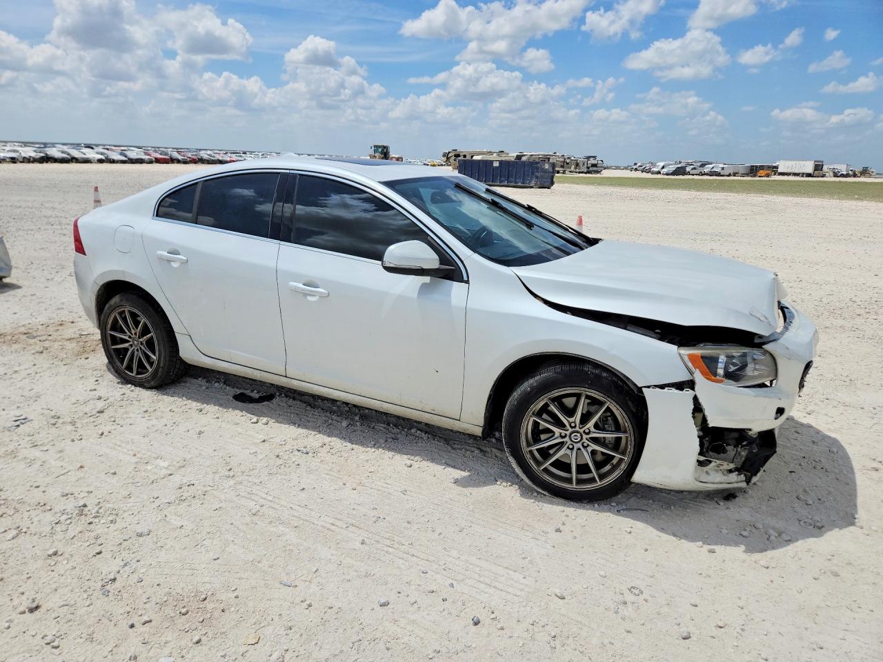 2015 VOLVO S60 PLATINUM — снимка 4