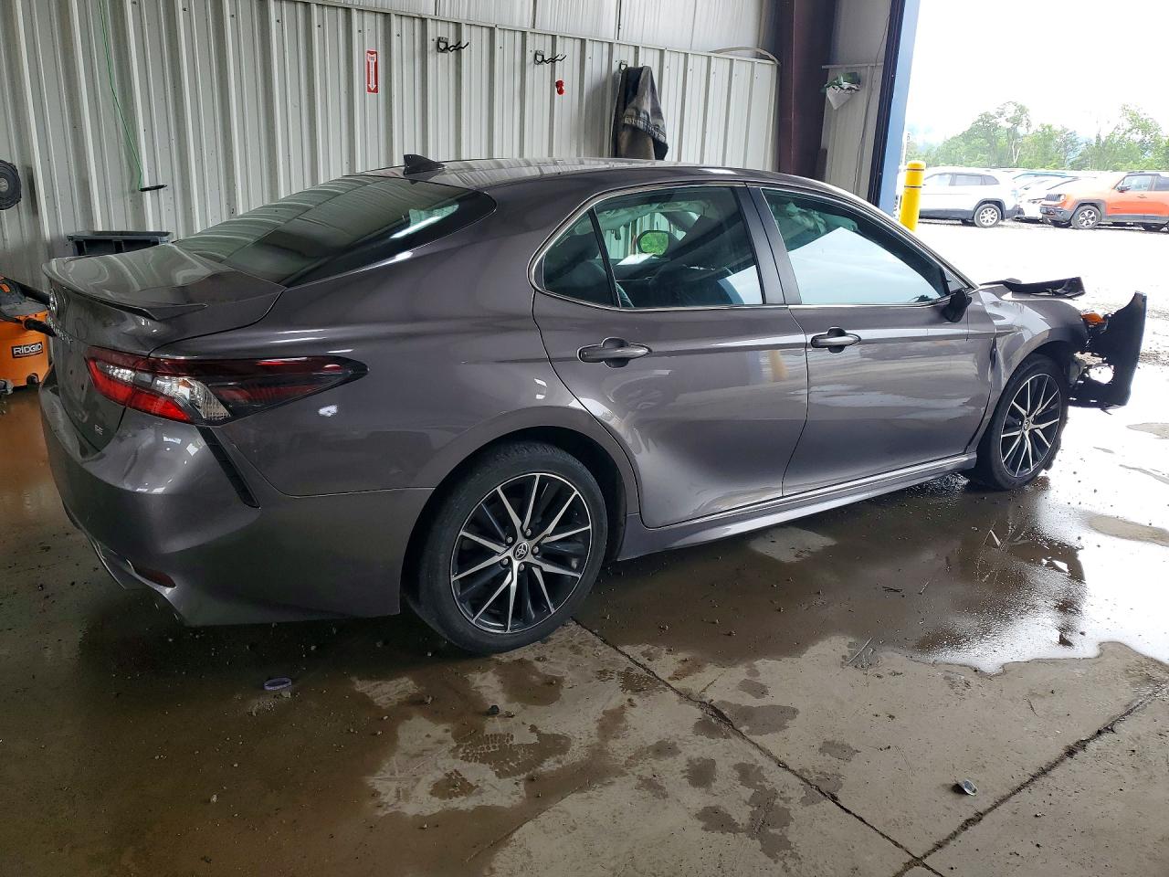 2022 TOYOTA CAMRY SE — снимка 3
