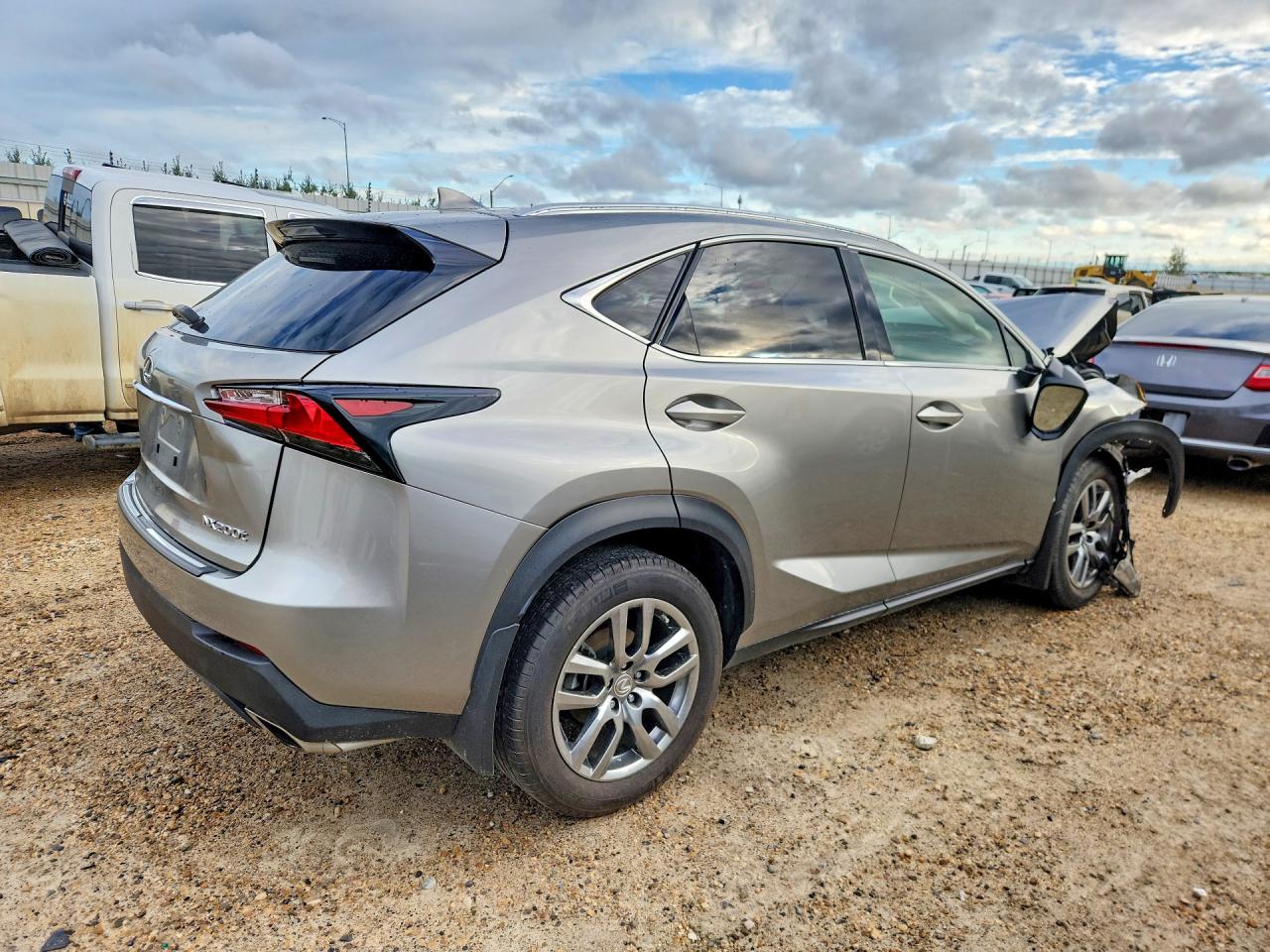 2015 LEXUS NX 200T — снимка 3