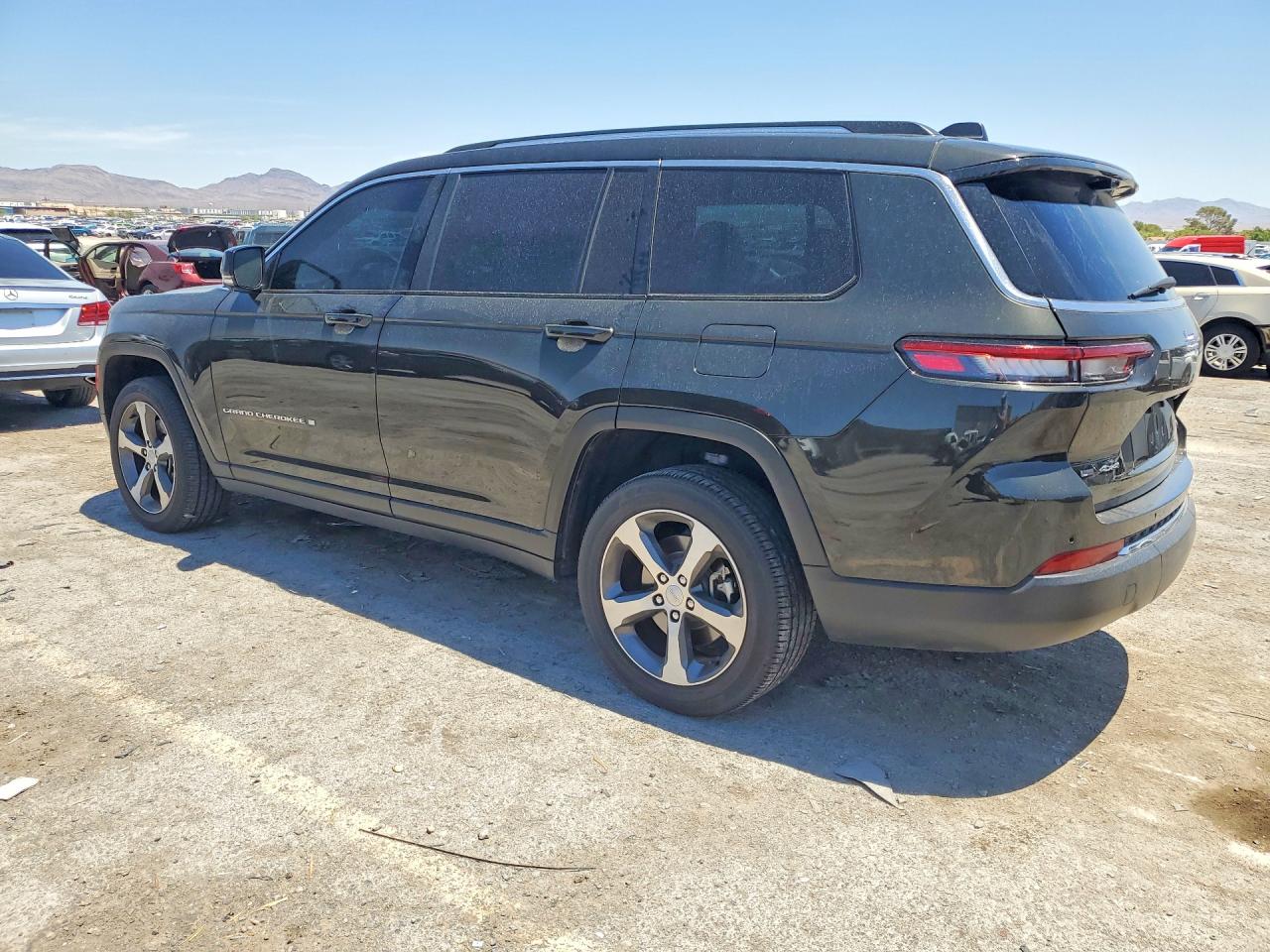 2023 JEEP GRAND CHEROKEE L LIMITED — снимка 2
