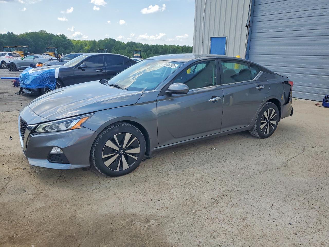 2022 NISSAN ALTIMA SV