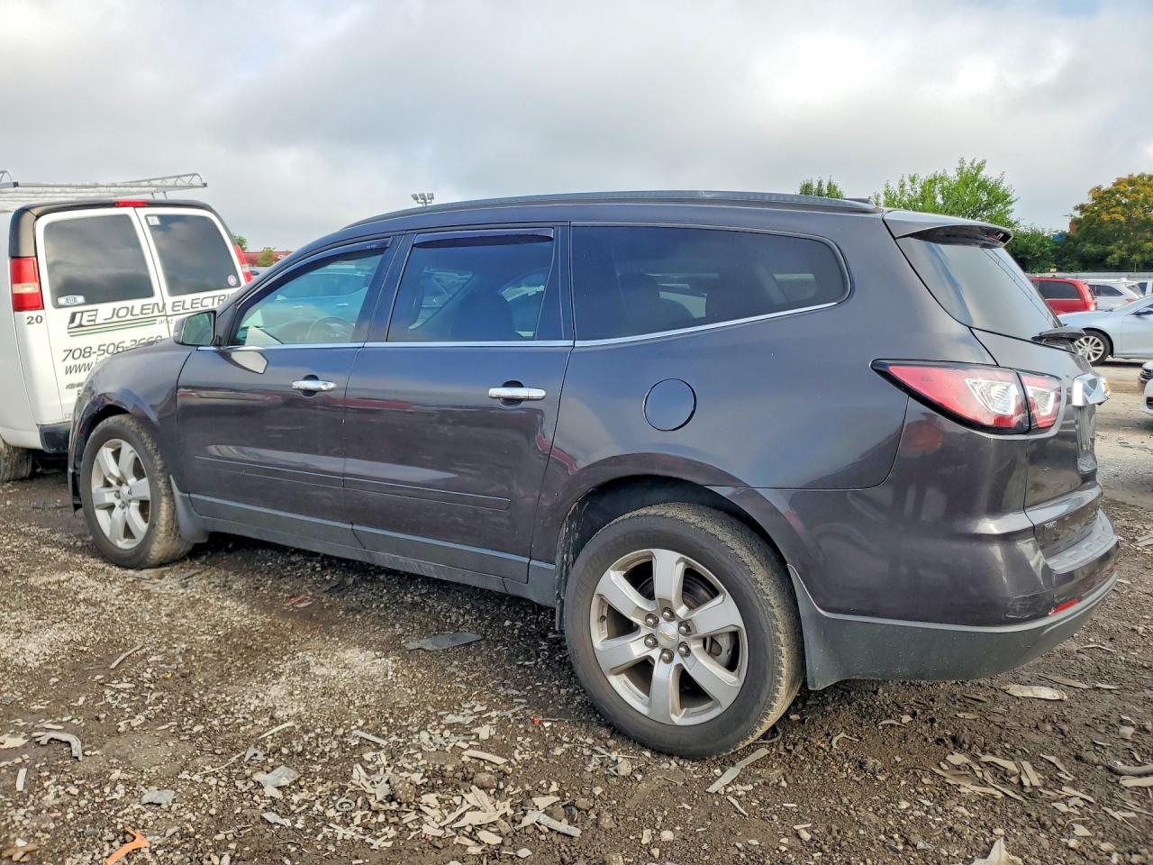 2016 CHEVROLET TRAVERSE LT — снимка 2