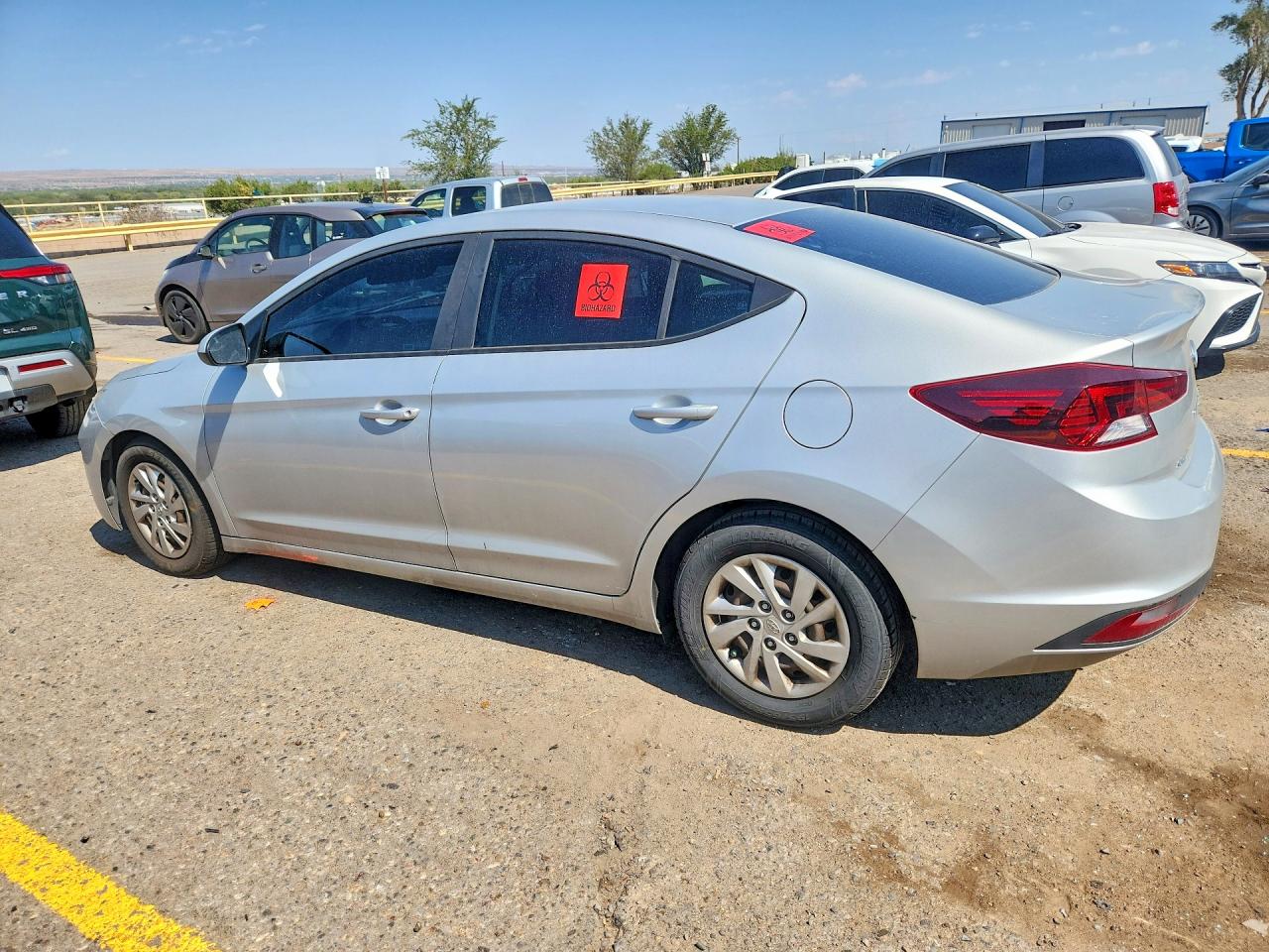 2019 HYUNDAI ELANTRA SE — снимка 2