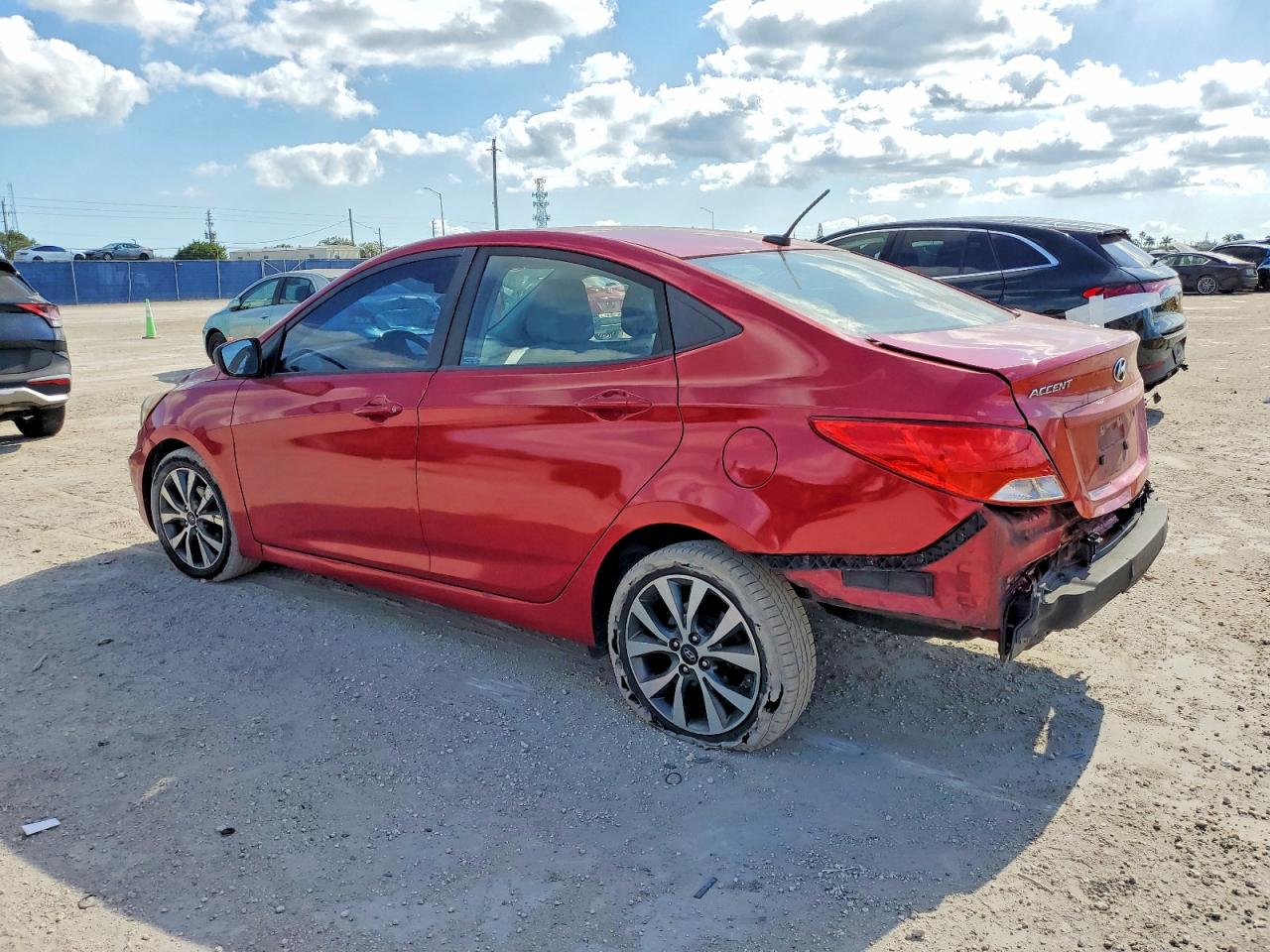 2017 HYUNDAI ACCENT SE — снимка 2