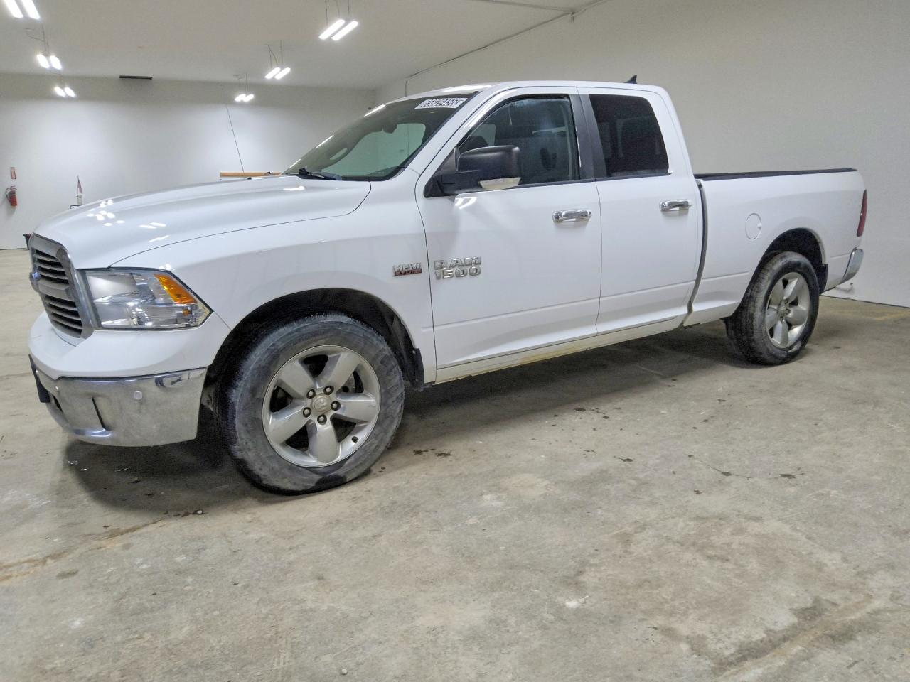 2015 RAM 1500 SLT