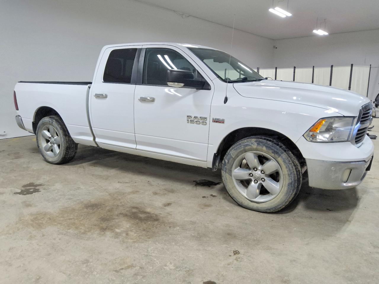 2015 RAM 1500 SLT — снимка 4