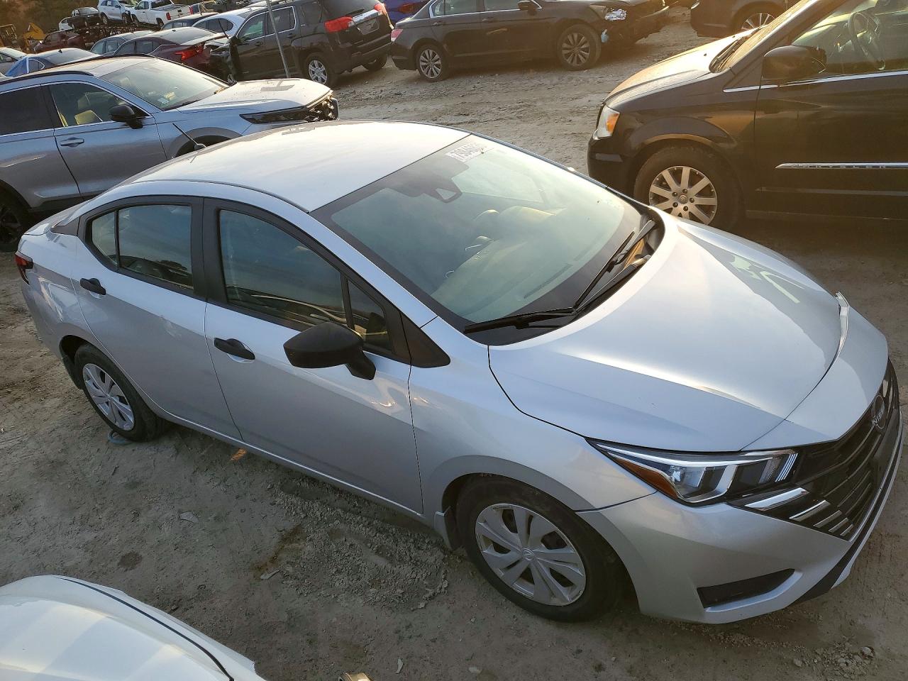 2023 NISSAN VERSA S — снимка 4