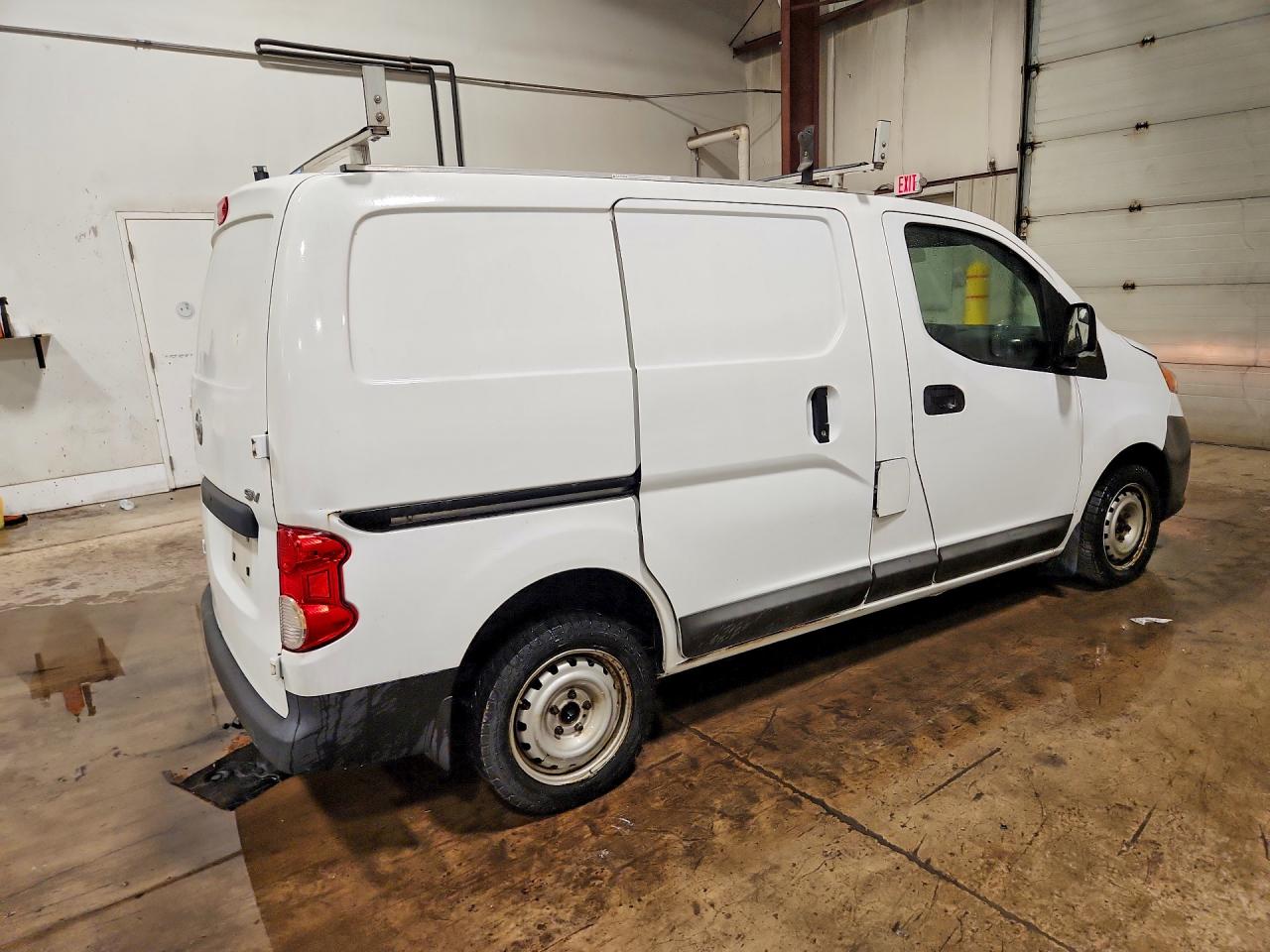 2015 NISSAN NV200 SV — снимка 3