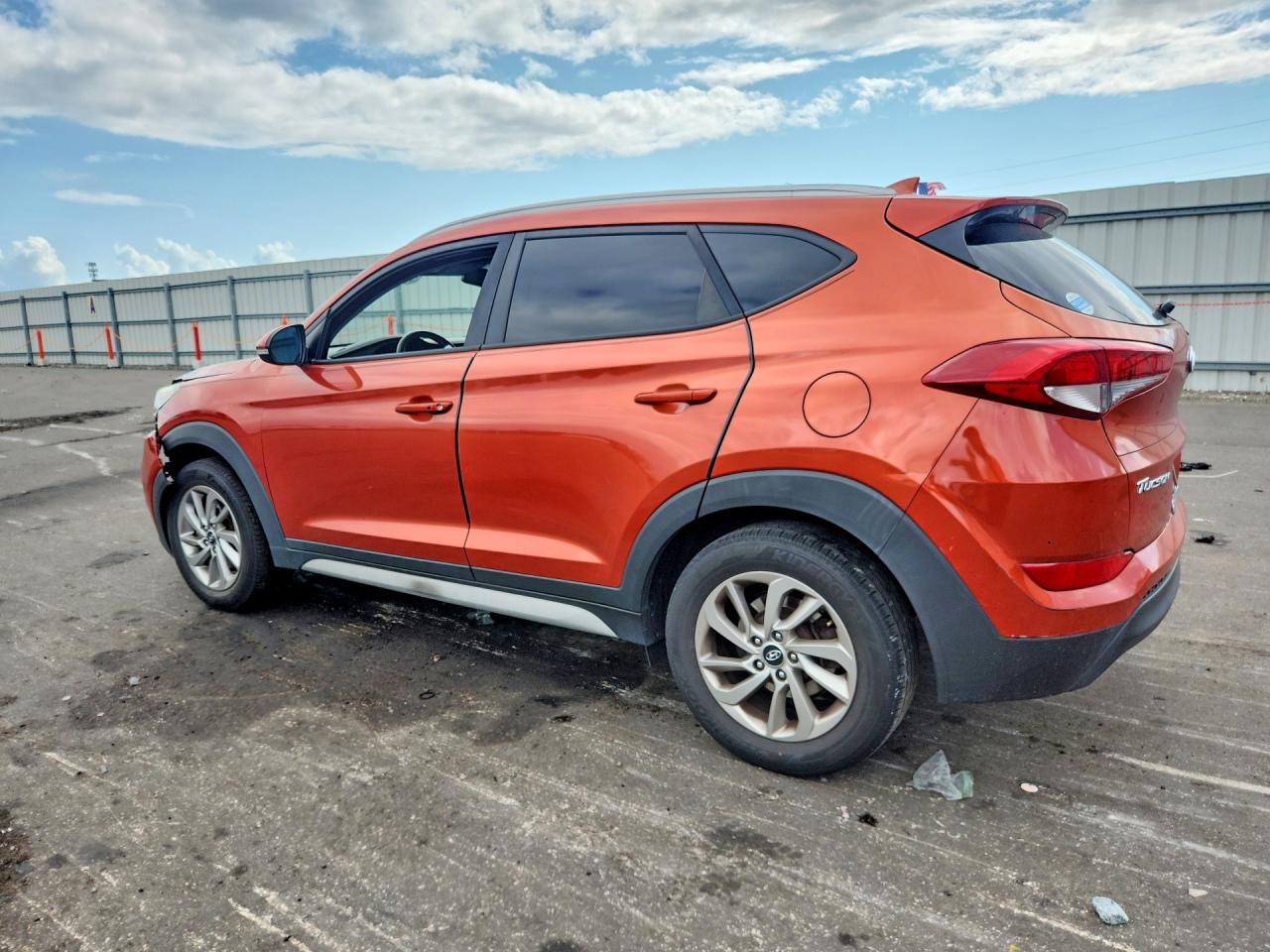 2017 HYUNDAI TUCSON SE PLUS — снимка 2