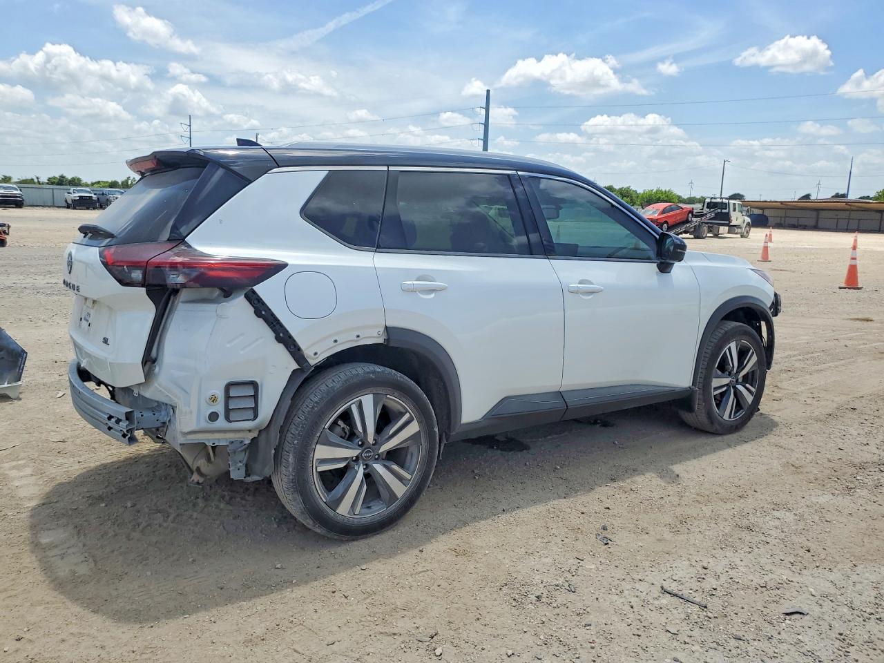 2024 NISSAN ROGUE SL — снимка 3