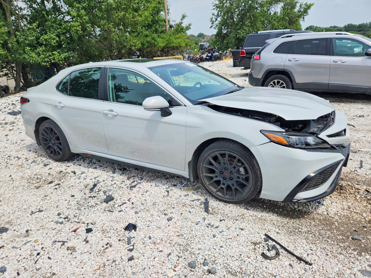 2022 TOYOTA CAMRY SE — снимка 4