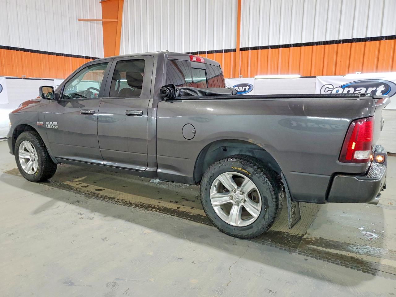 2015 RAM 1500 SPORT — снимка 2