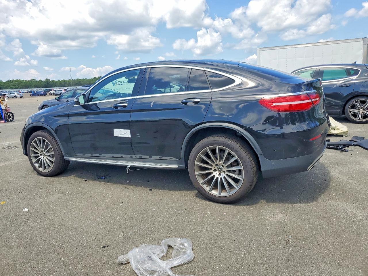 2019 MERCEDES-BENZ GLC COUPE 300 4MATIC — снимка 2