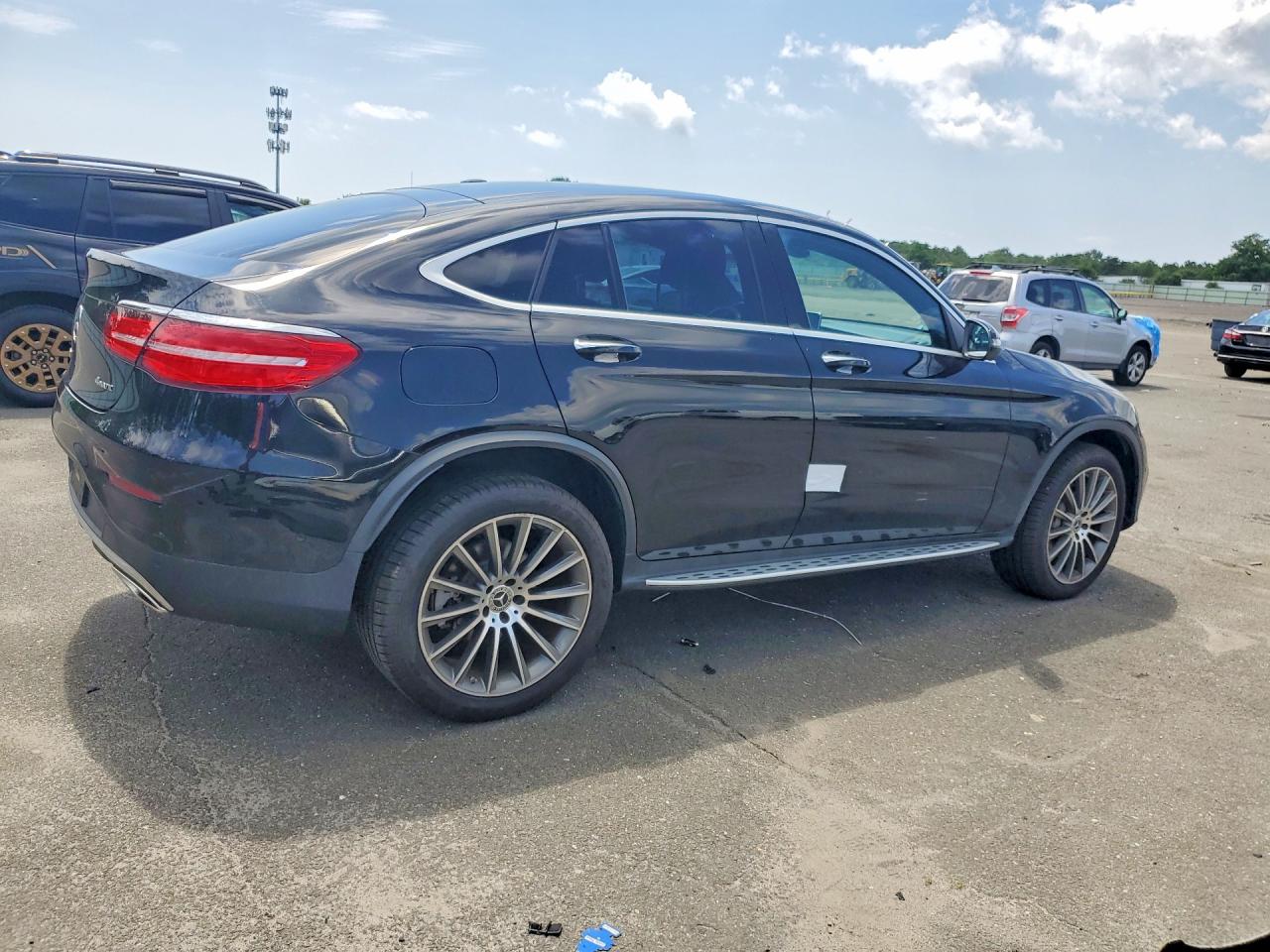 2019 MERCEDES-BENZ GLC COUPE 300 4MATIC — снимка 3