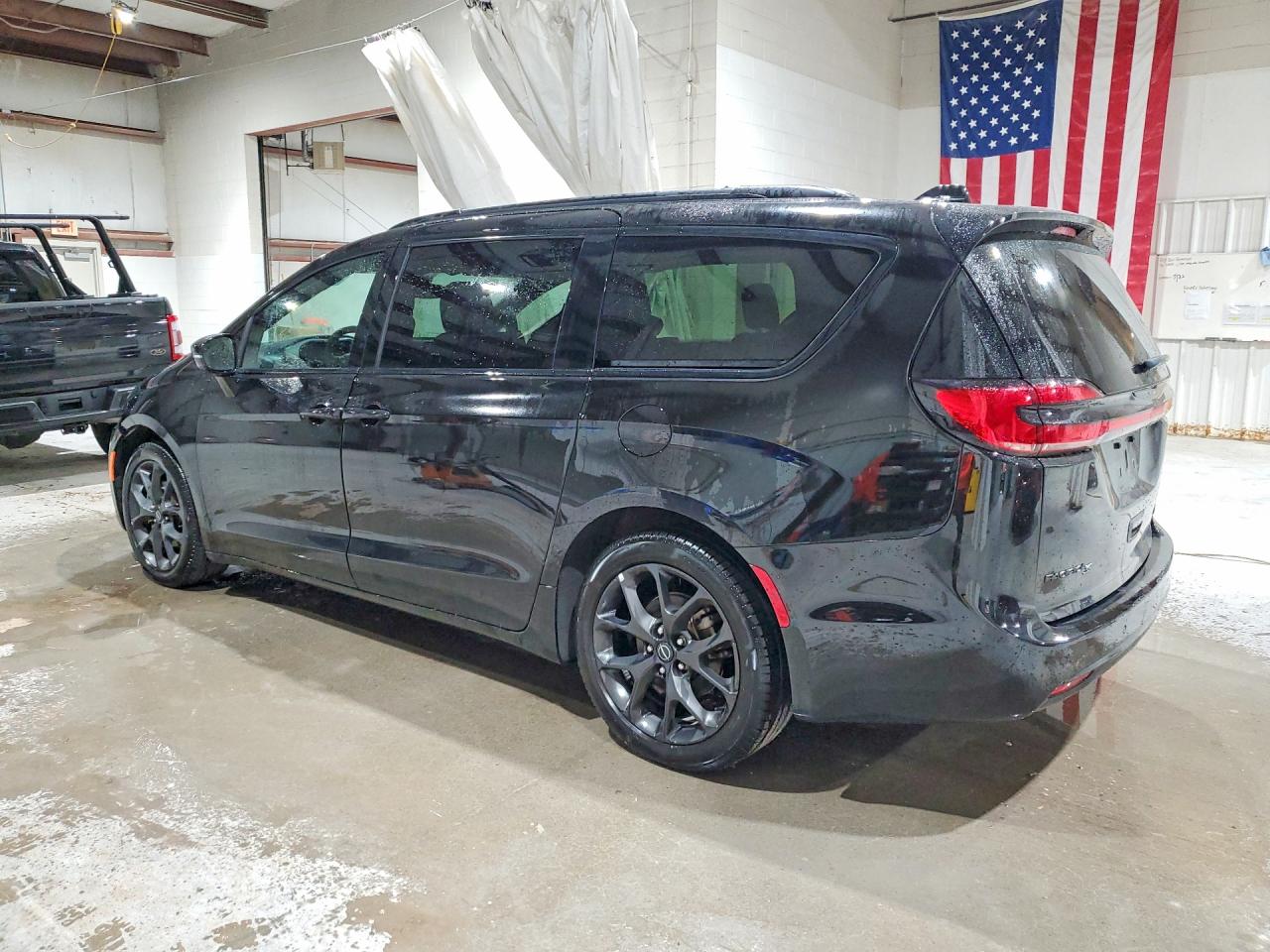 2025 CHRYSLER PACIFICA LIMITED — снимка 2