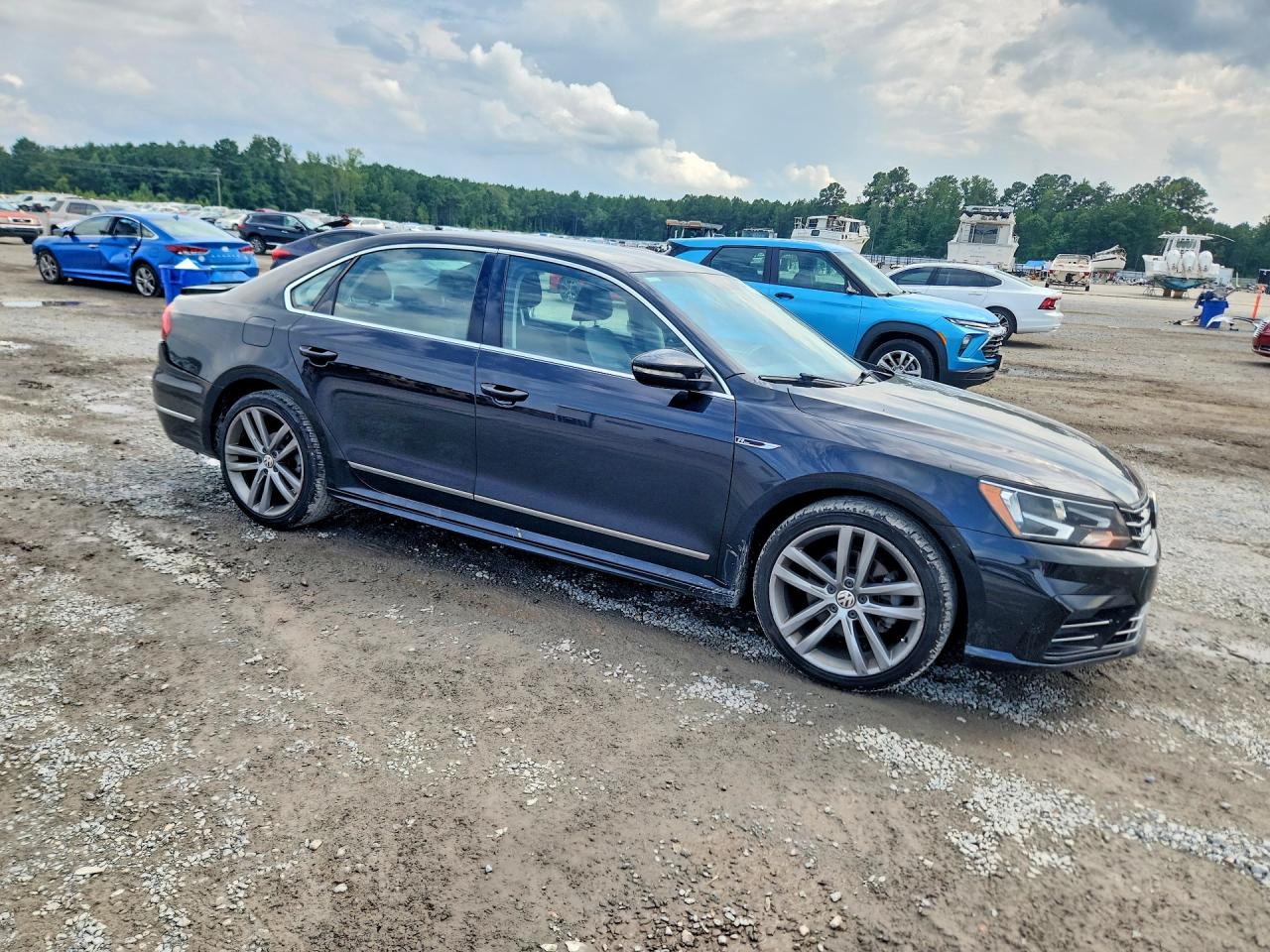 2017 VOLKSWAGEN PASSAT R-LINE — снимка 4