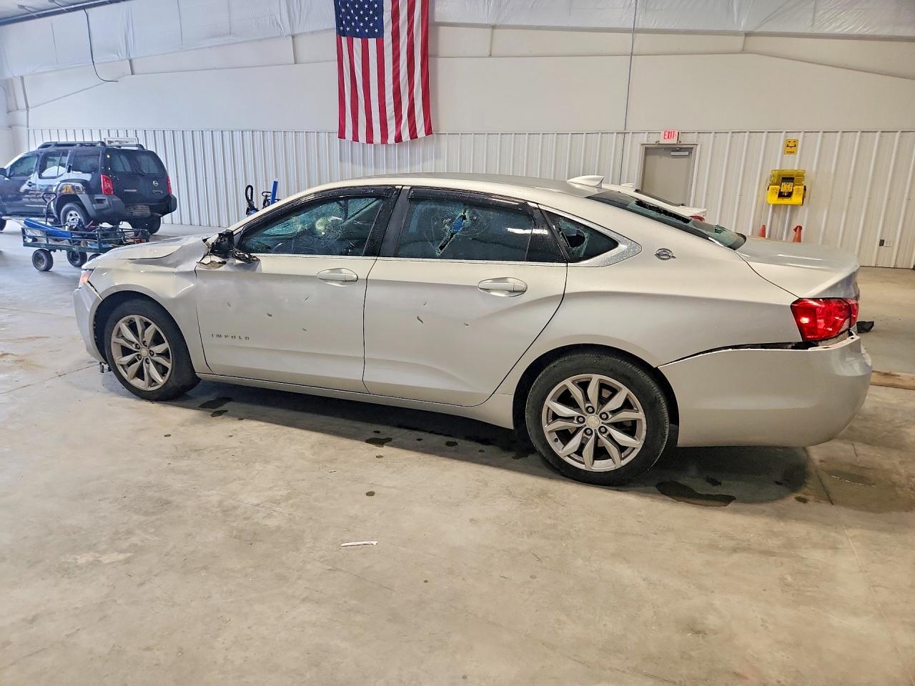 2017 CHEVROLET IMPALA LT — снимка 2