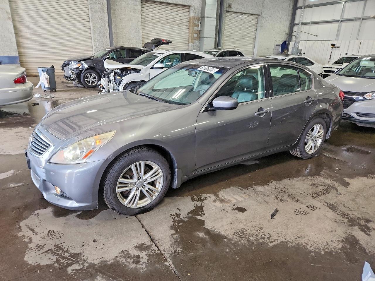 2013 INFINITI G37 SEDAN X