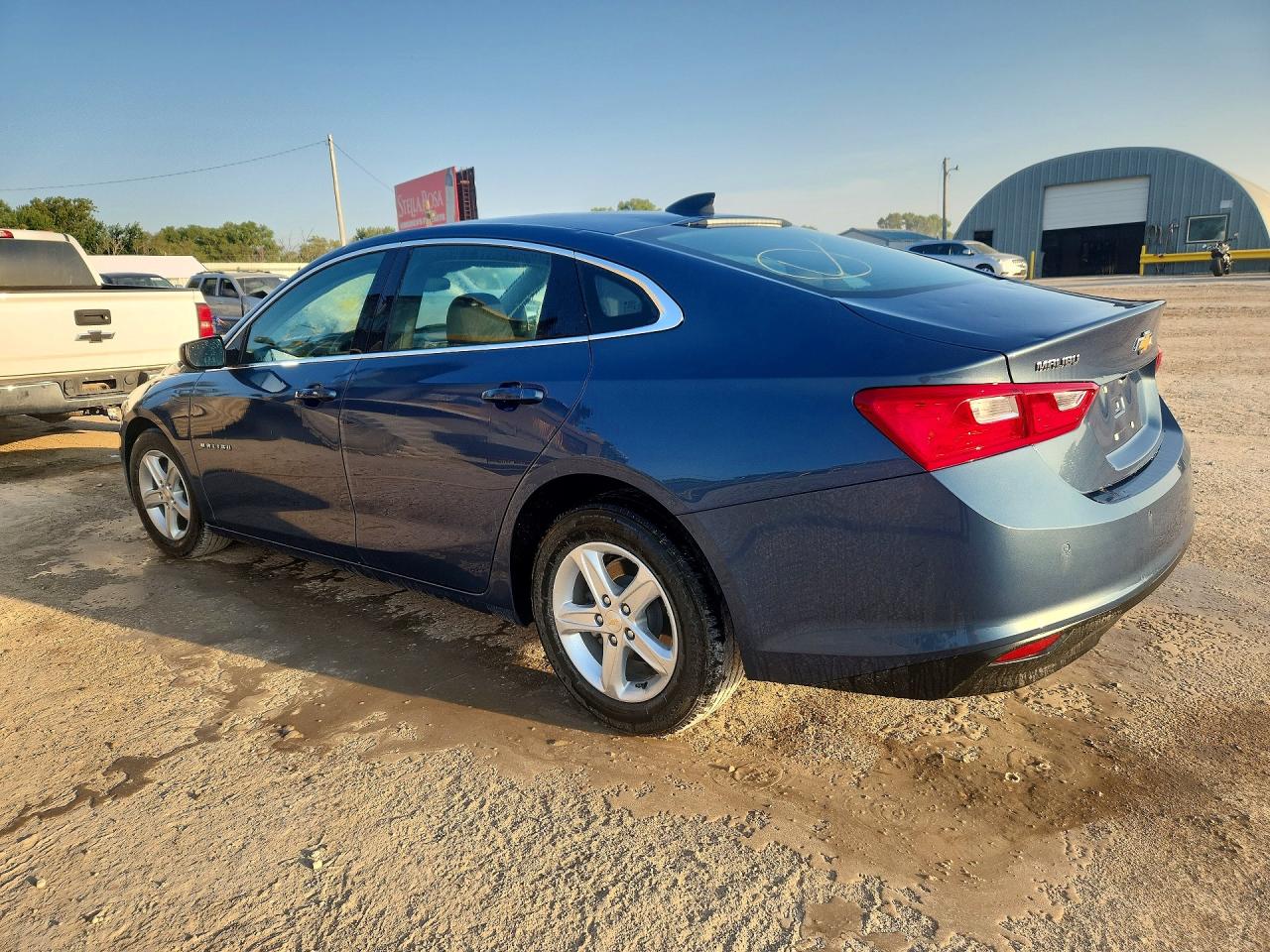 2024 CHEVROLET MALIBU LS — снимка 2