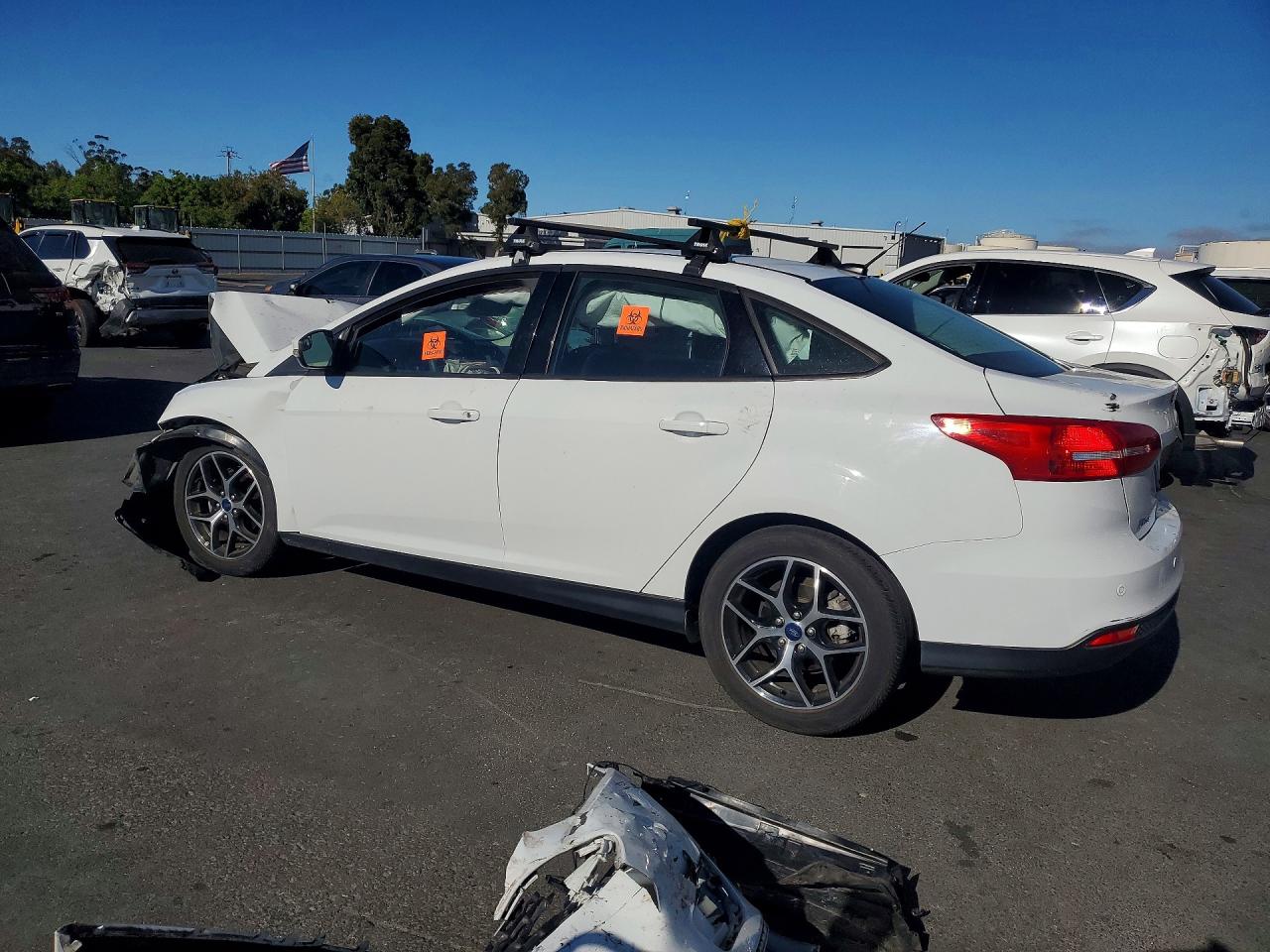 2017 FORD FOCUS SEL — снимка 2
