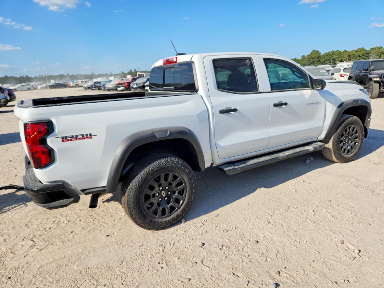 2026 CHEVROLET COLORADO TRAIL BOSS — снимка 3