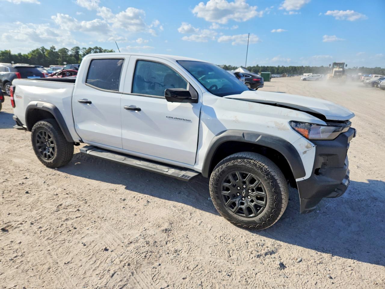 2026 CHEVROLET COLORADO TRAIL BOSS — снимка 4