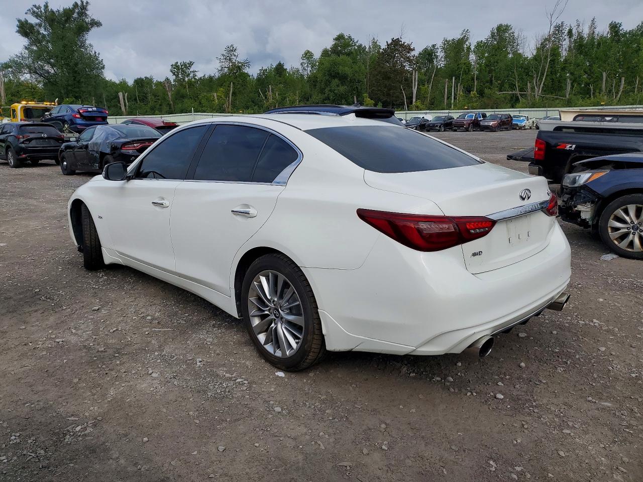 2018 INFINITI Q50 3.0T LUXE — снимка 2