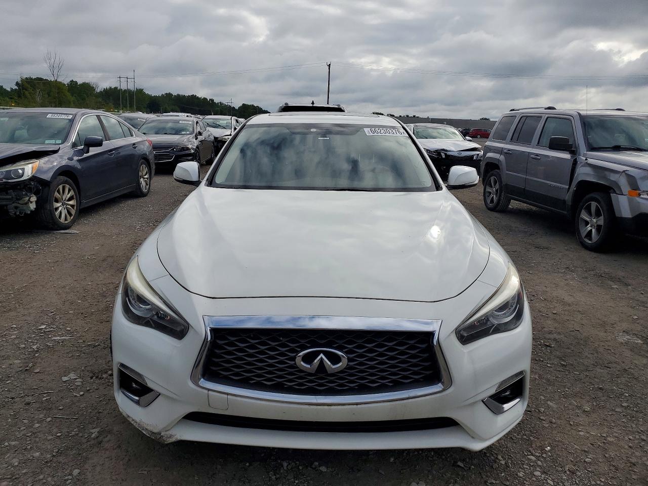 2018 INFINITI Q50 3.0T LUXE — снимка 5