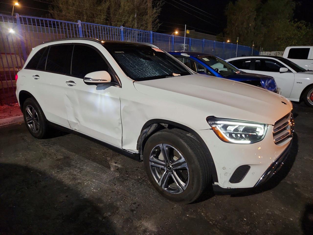 2021 MERCEDES-BENZ GLC 300 4MATIC — снимка 4