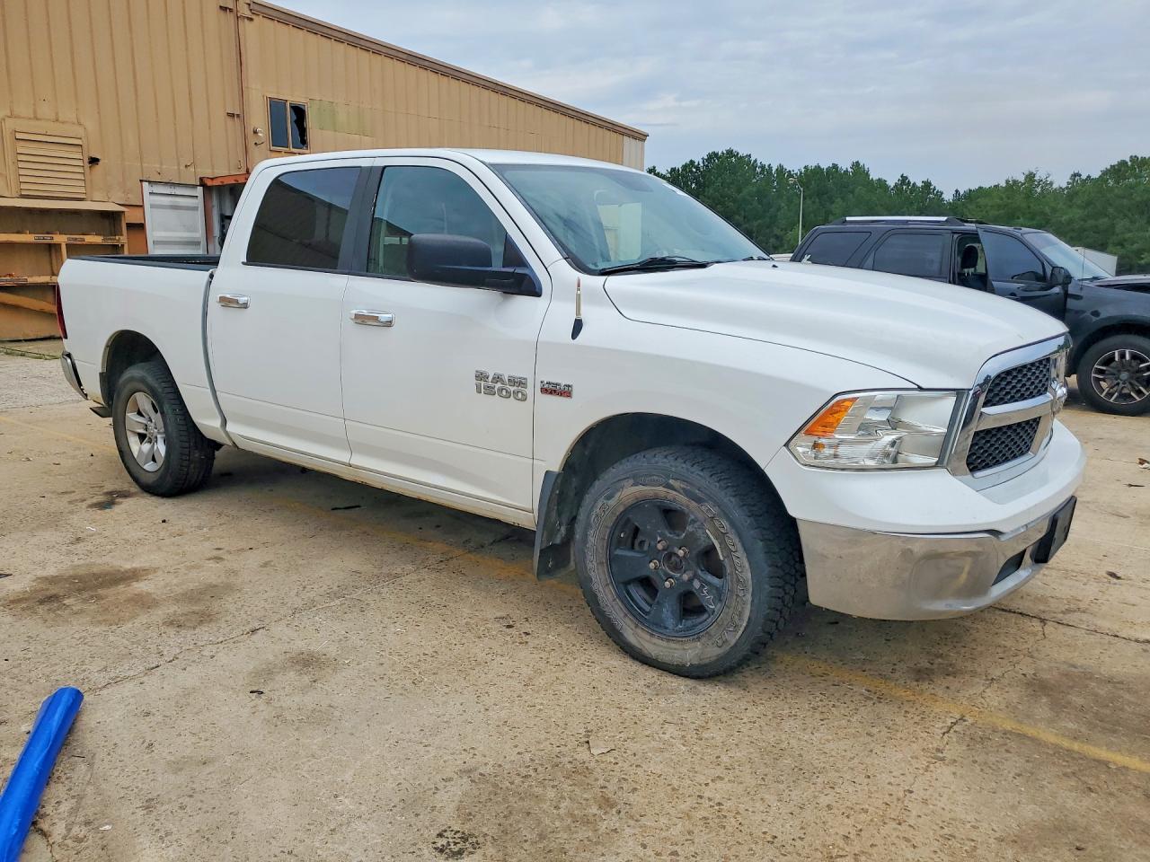2017 RAM 1500 SLT — снимка 4