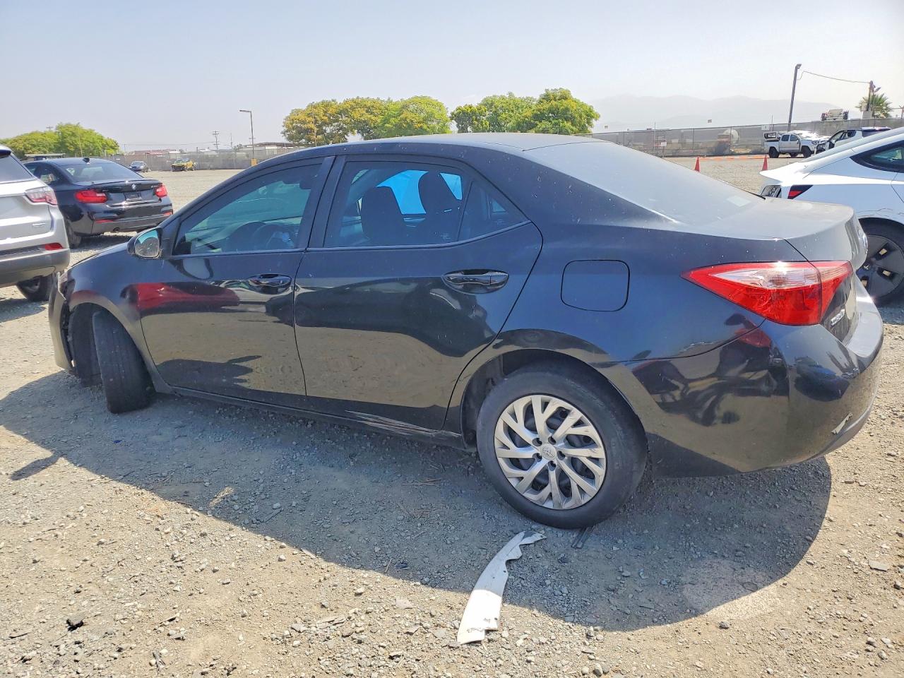 2018 TOYOTA COROLLA LE — снимка 2