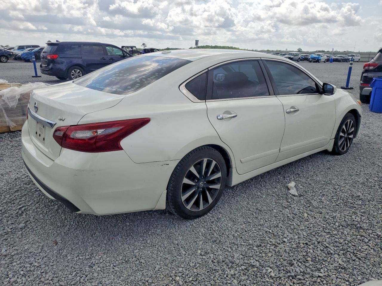 2018 NISSAN ALTIMA 2.5 SV — снимка 3