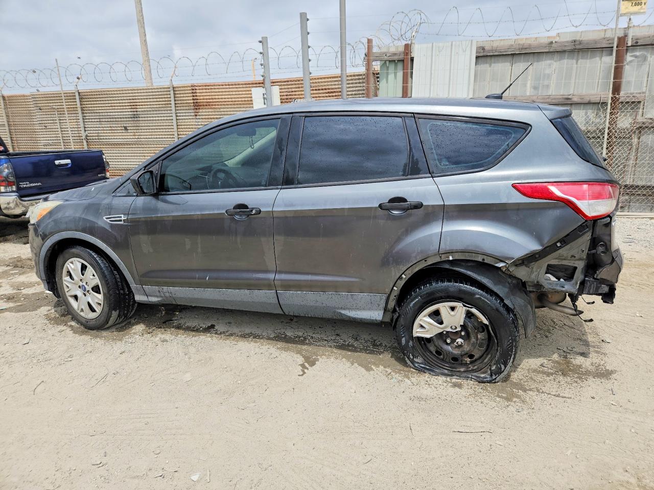 2015 FORD ESCAPE S — снимка 2