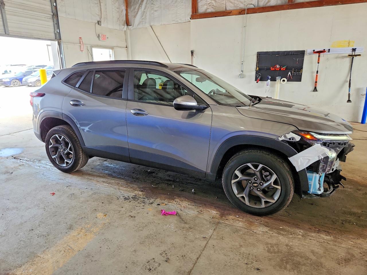 2025 CHEVROLET TRAX — снимка 4