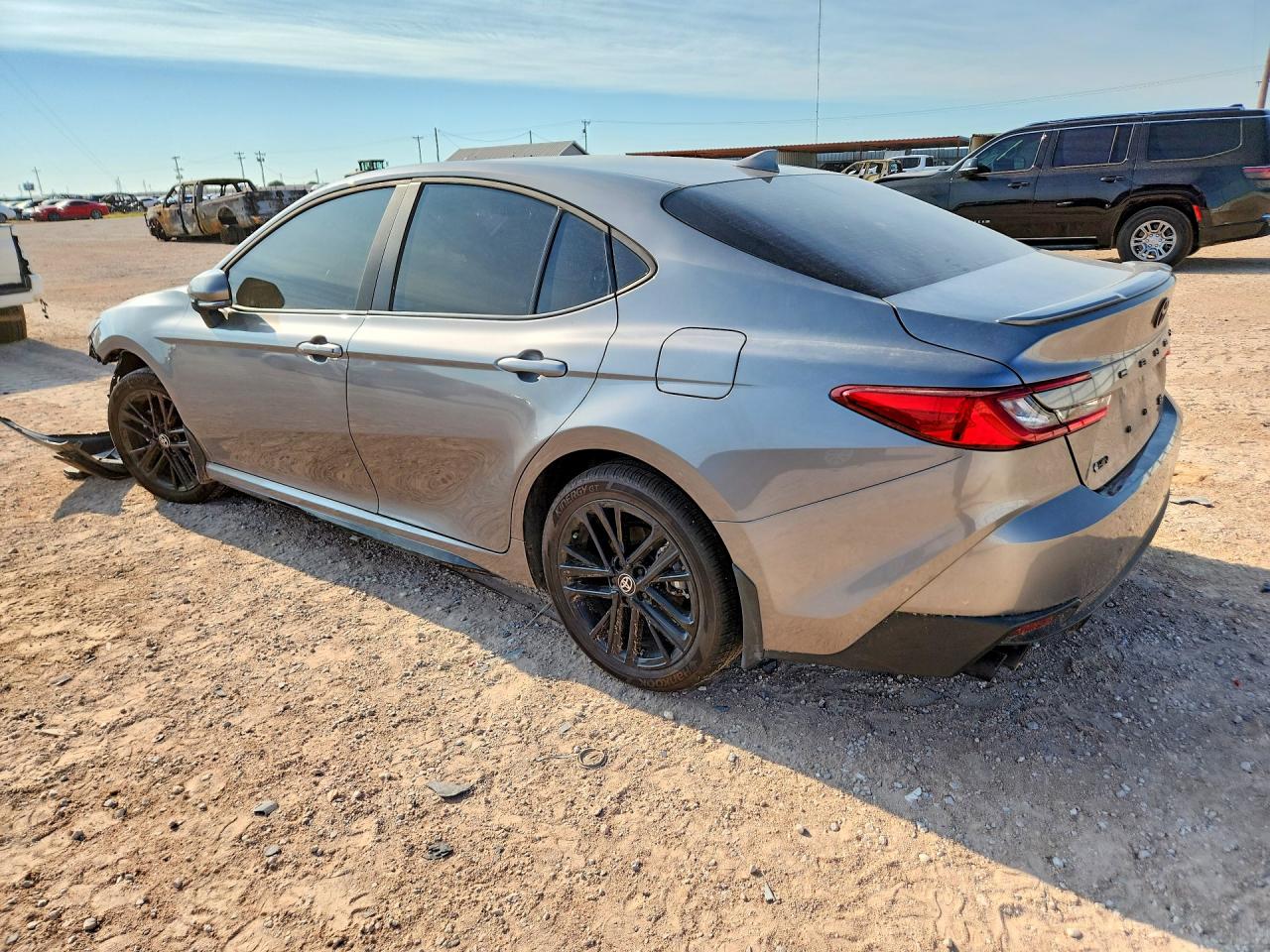 2026 TOYOTA CAMRY SE — снимка 2